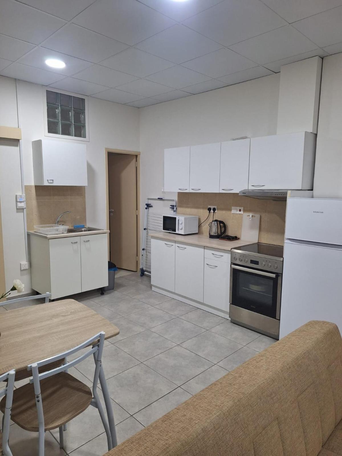 Terpsichore Holiday Apts Limassol Exterior photo