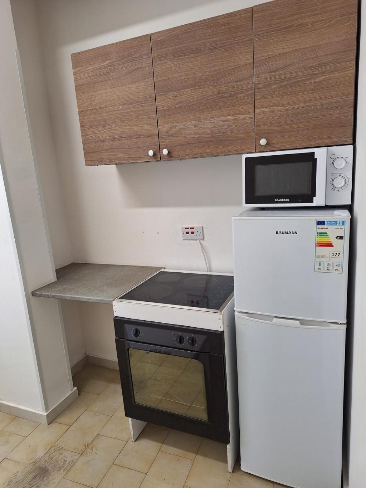 Terpsichore Holiday Apts Limassol Exterior photo